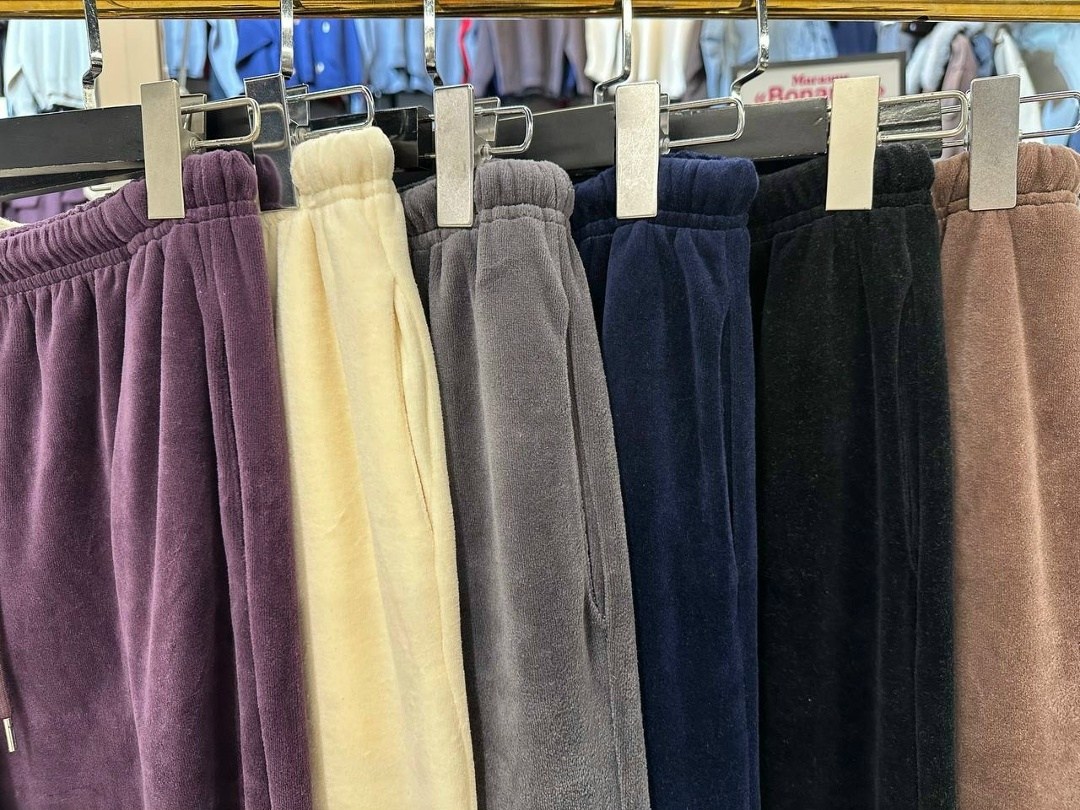 женские бархатные брюки с широкими штанинами,женские широкие брюки,брюки женские велюровые с широкими штанинами,бархатные брюки,повседневные брюки