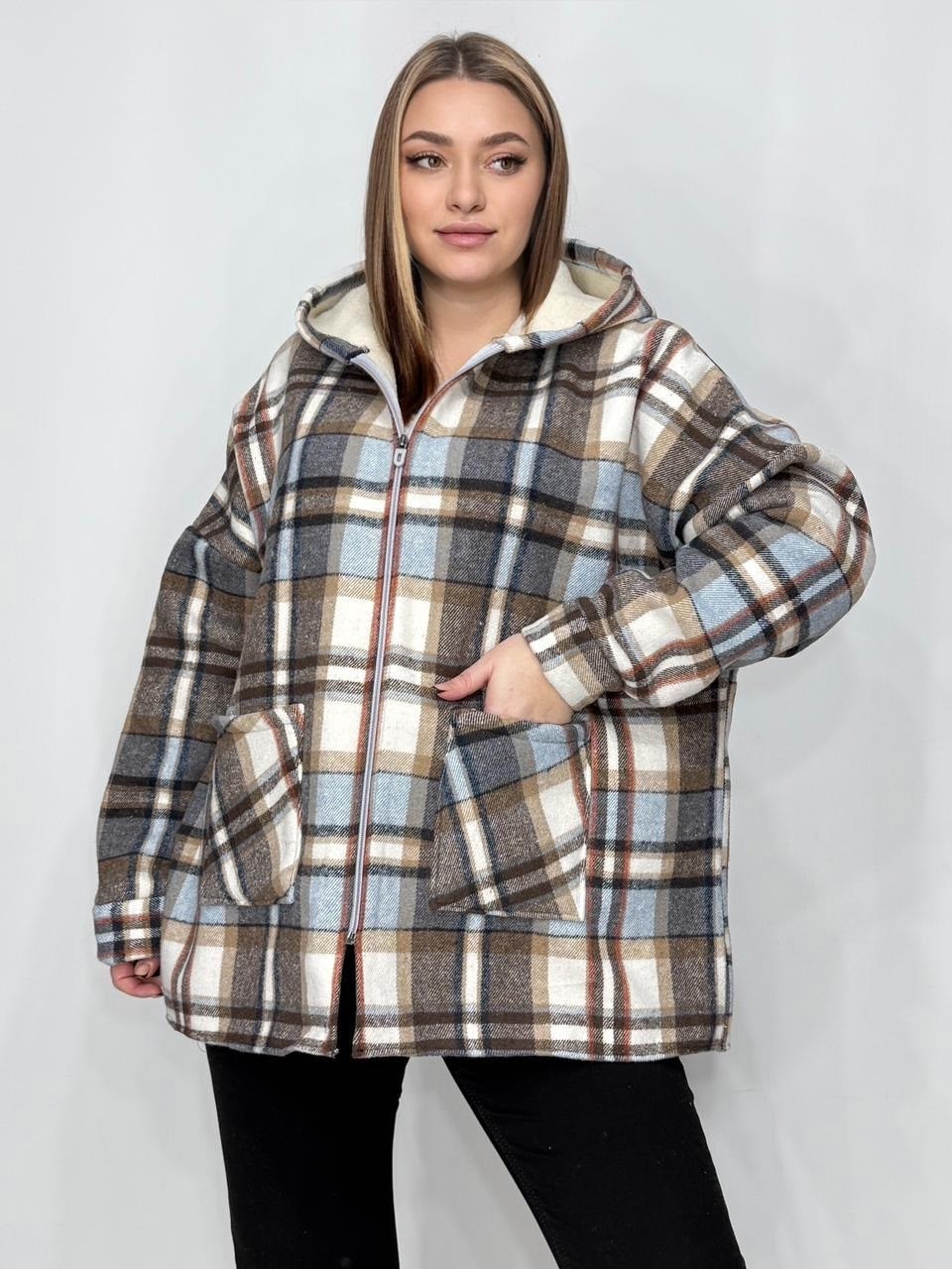 теплая рубашка оверсайз в клетку с капюшоном,рубашка в клетку с капюшоном,рубашка оверсайз в клетку с капюшоном,рубашка женская теплая,теплая рубашка