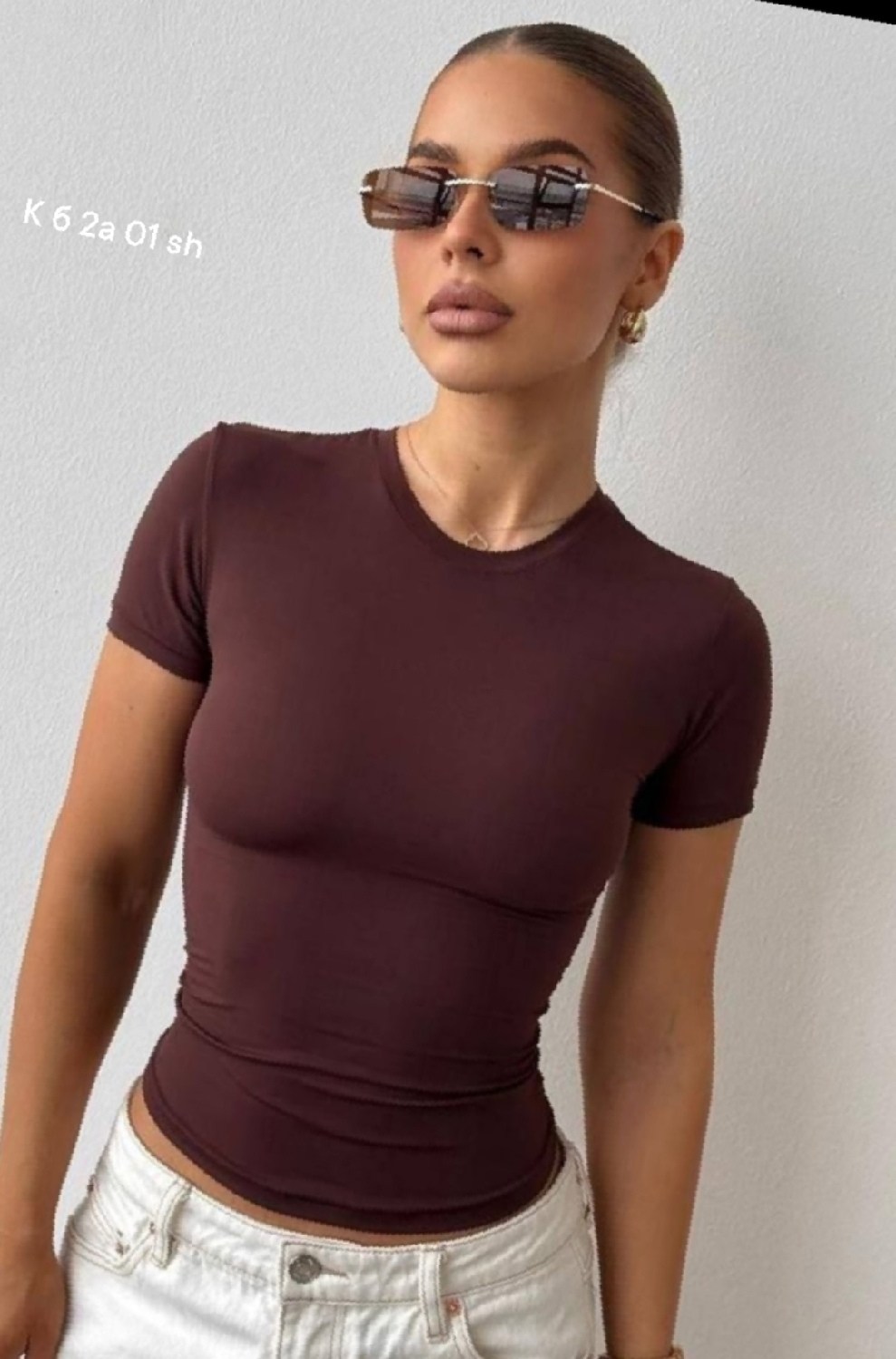 серая футболка скимс базовая облегающая,футболка обтягивающая серая,женская футболка,обтягивающая футболка,футболка женская трикотаж