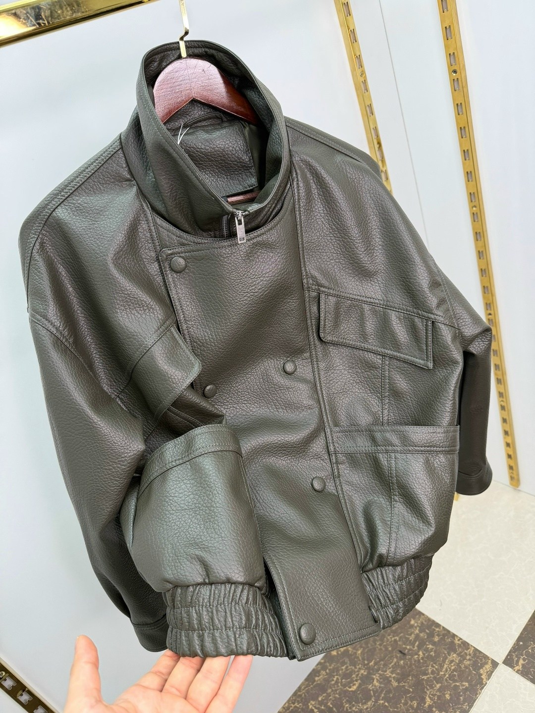 женская кожаная куртка,кожаная куртка,куртка женская кожанная,куртка,женская куртка