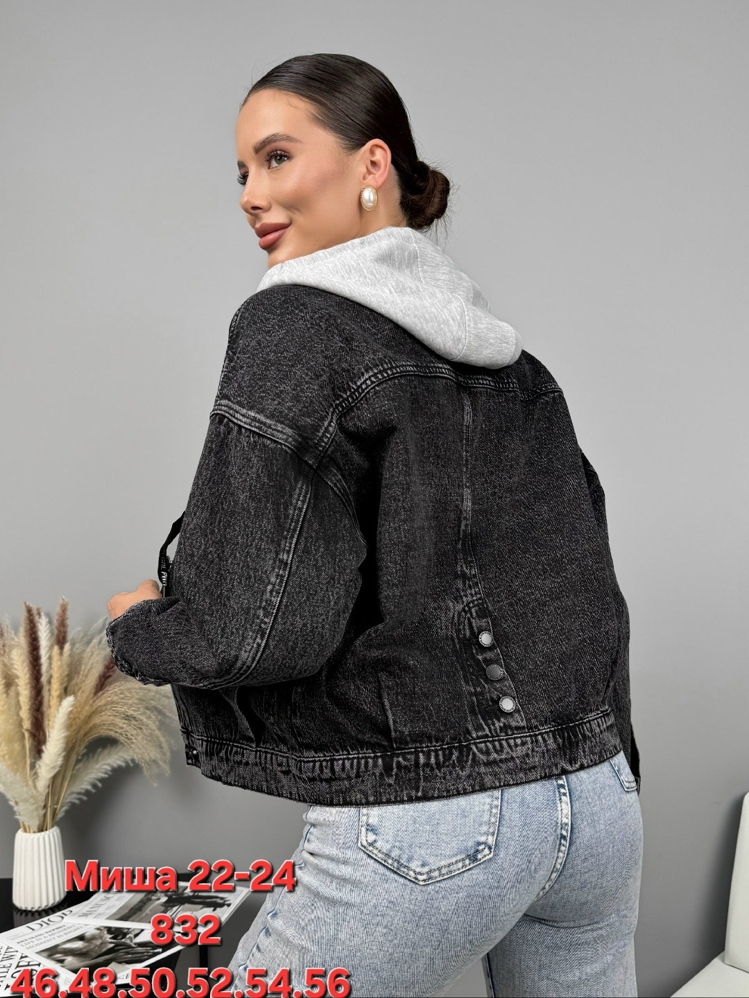 женская джинсовая куртка,куртка джинсовая,джинсовая куртка с капюшоном,джинсовка женская с капюшоном,куртка джинсовая женская с капюшоном