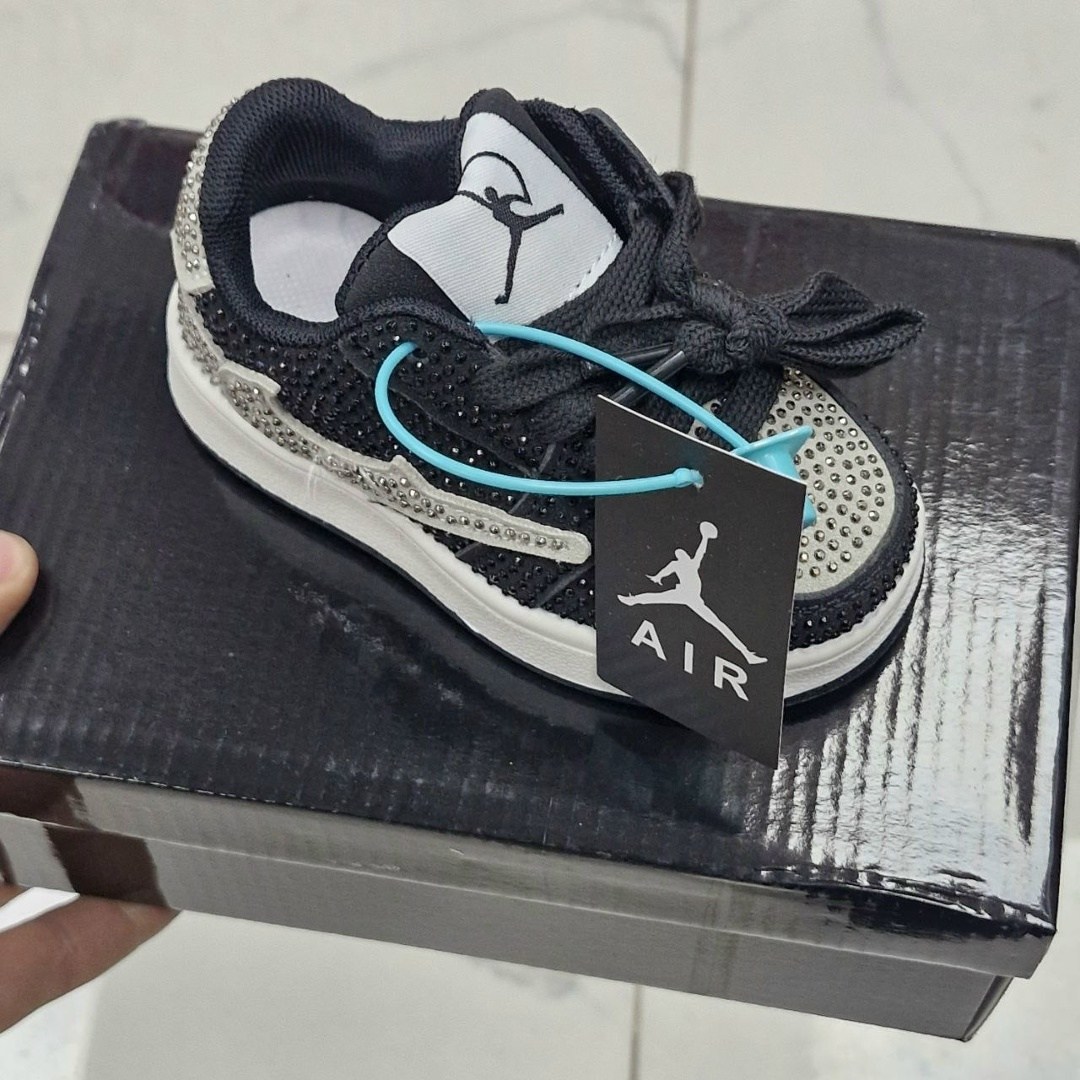 кроссовки,кроссовки женские nike air jordan 1,кроссовки мужские nike air jordan 1,кроссовки nike,кроссовки мальчику