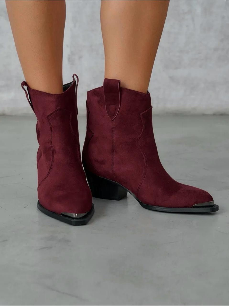 ботинки казаки замшевые демисезонные на каблуке бордовые, женская,казаки женские,ботильоны казаки,ботильоны