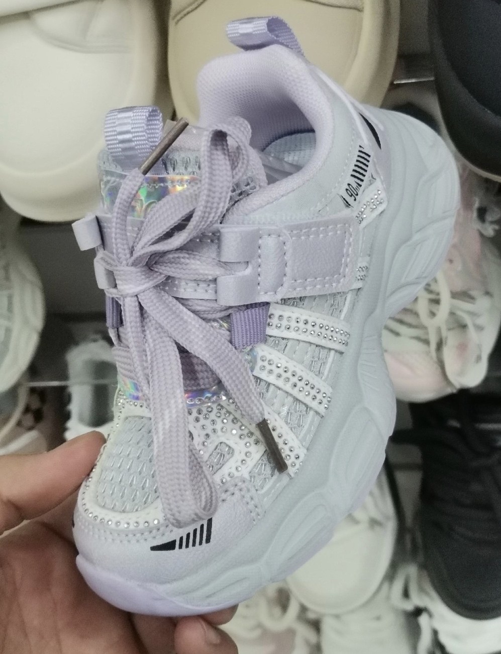 кроссовки,женские кроссовки,детские кроссовки,кроссовки модные,кроссовки для девочек