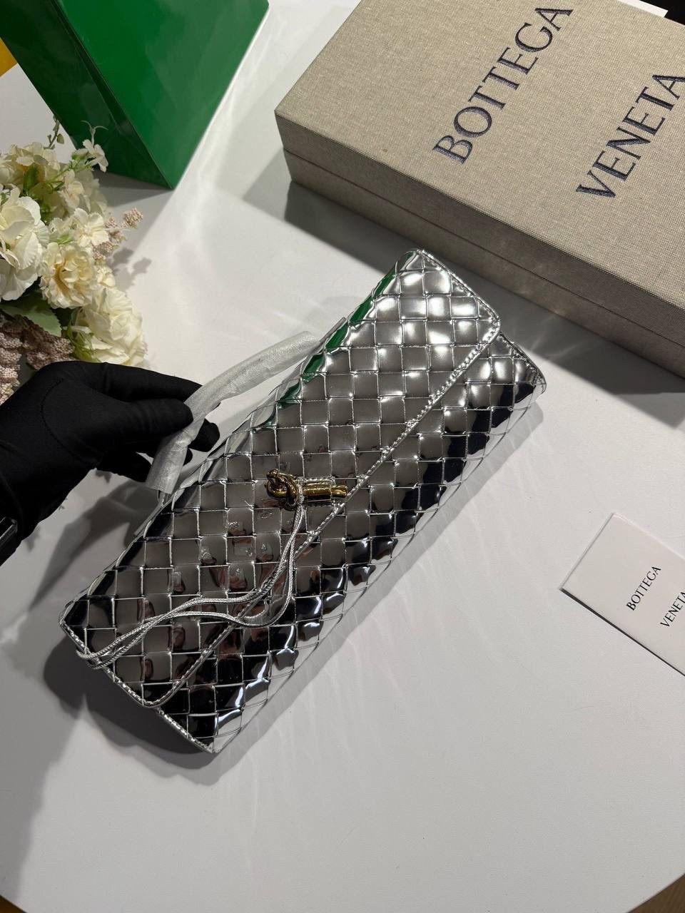 клатч bottega veneta клатч bottega veneta,клатч bottega veneta,bottega veneta сумки женские,bottega veneta сумка,кожаный клатч bottega veneta