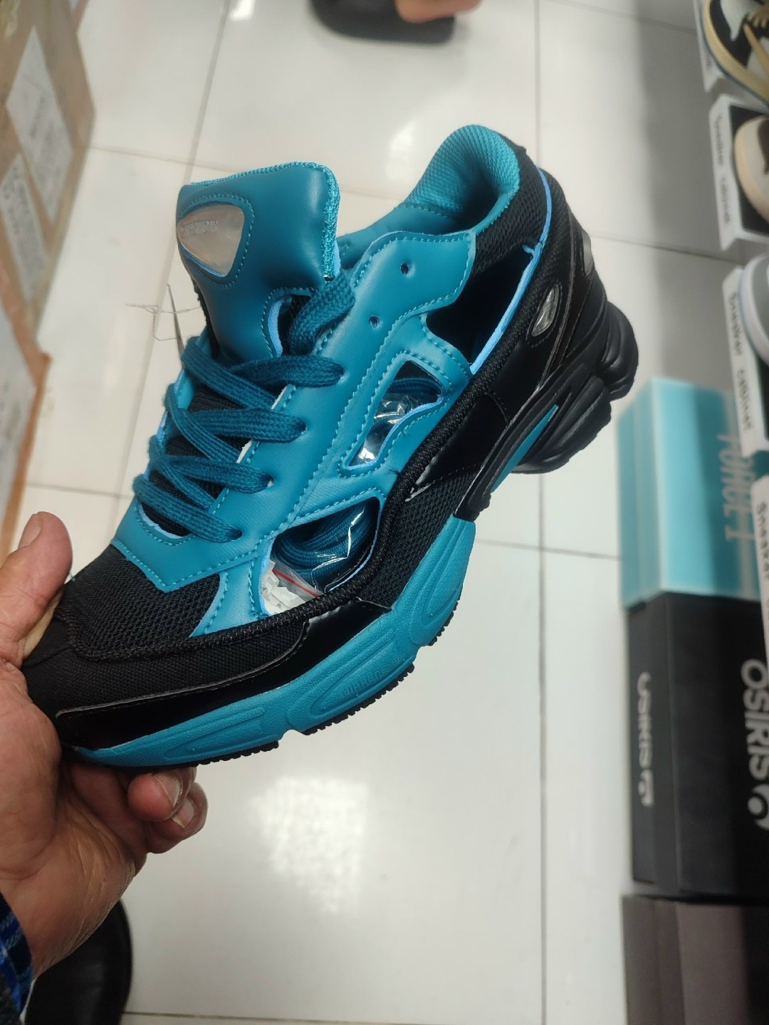 adidas raf simons ozweego,adidas x raf simons replicant ozweego belgium,adidas x raf simons replicant ozweego,кроссовки adidas x raf simons replicant ozweego,adidas raf simons ozweego 3