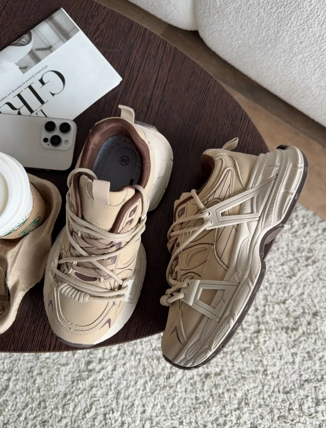 женские кроссовки,кроссовки бежевые,массивные кроссовки,женские массивные кроссовки,спортивная