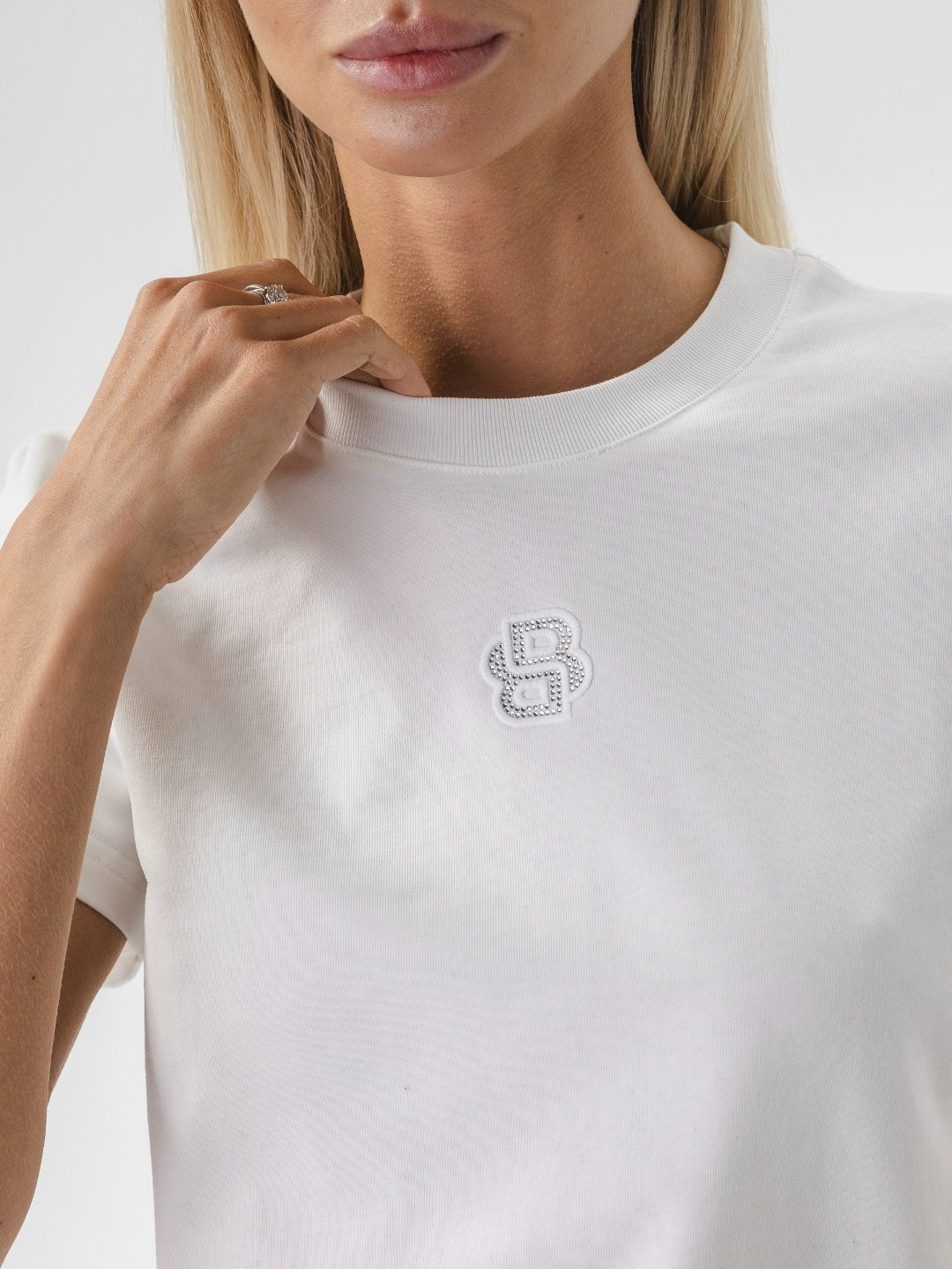 футболки женская,белая женская футболка,белая футболка,базовая белая футболка,футболки базовая