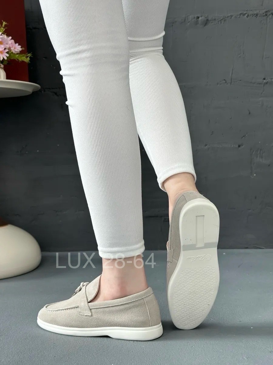 лоферы из натуральной замши loro piana,лоферы из натуральной замши с замочком loro piana,лоферы замшевые loro piana,лоферы loro piana женские,loro piana лоферы