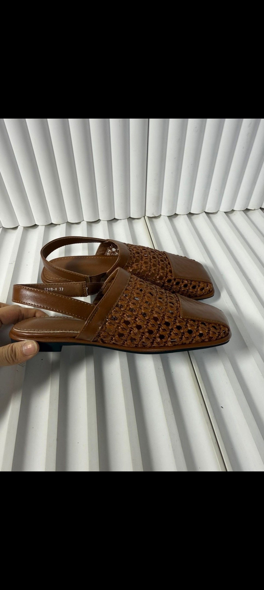 ,женские кожаные мюли hermes groupie белые,мюли hermes,белые кожаные мюли hermes oz,мюли женские