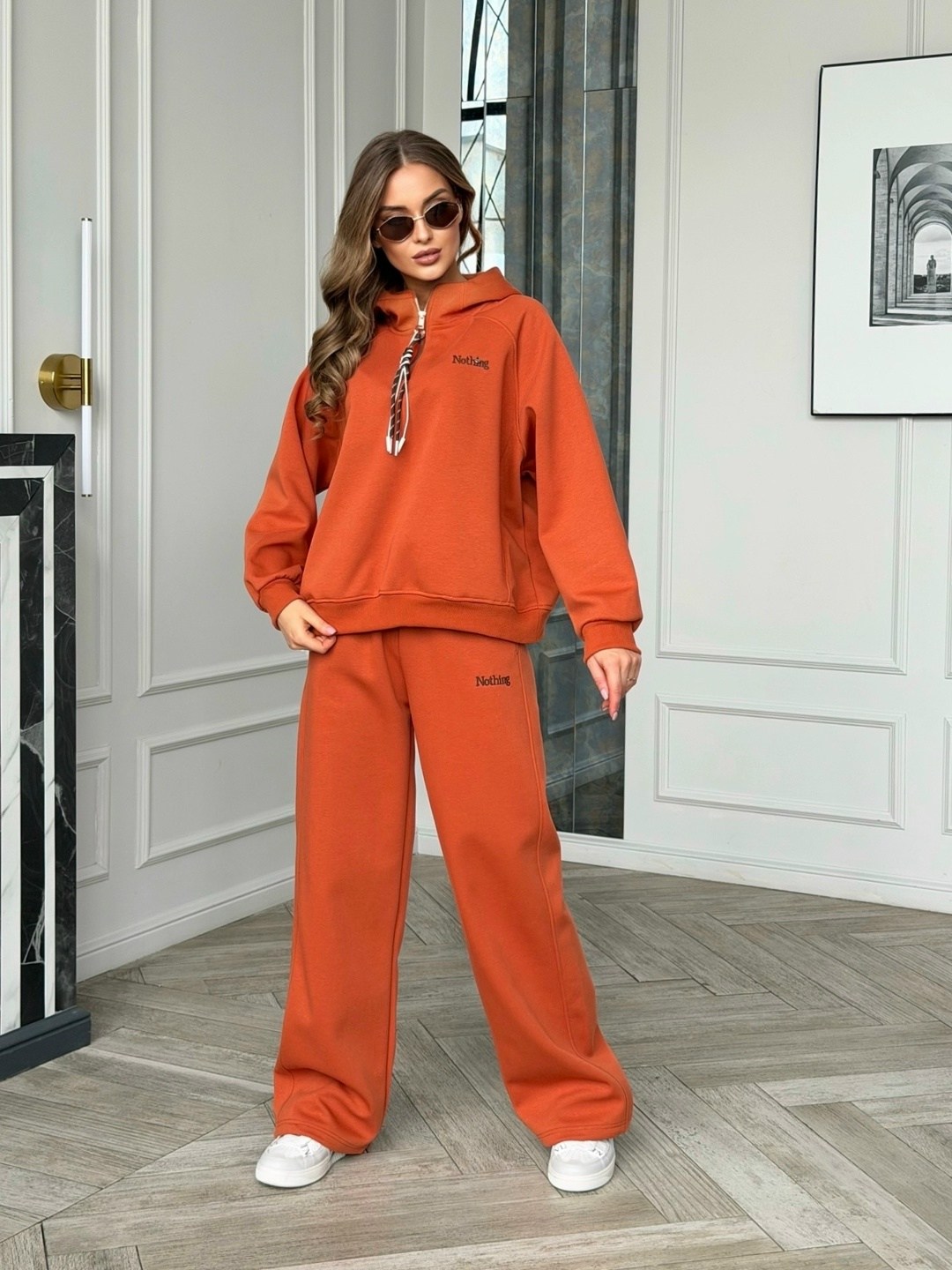 оранжевый спортивный костюм,оранжевый спортивный костюм женский,женский спортивный костюм,спортивный костюм,спортивный костюм селин