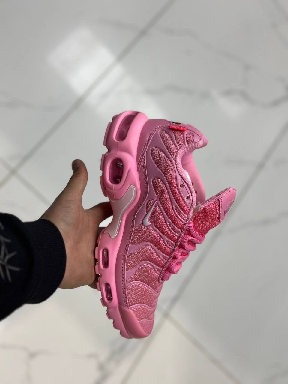 кроссовки nike air max tn plus,спортивные кроссовки air max plus tn nike,nike air max plus tn pink,спортивные кроссовки air max plus tn nike розовый,кроссовки nike air max plus tn nike