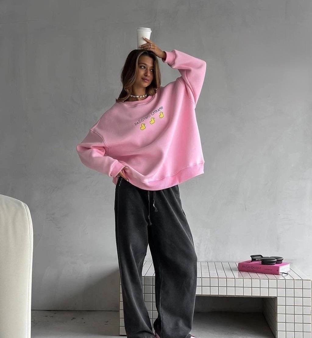 свитшот оверсайз розовый с принтом old money assertive,свитшот с утками женский оверсайз без начеса,свитшот розовый,cвитшот женский оверсайз,женская кофта оверсайз