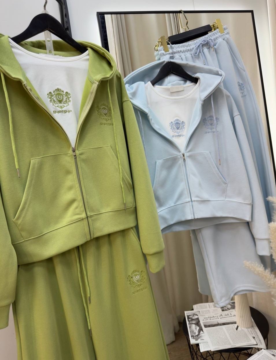 костюм спортивный,женский спортивный костюм,костюм спортивный женский красный,,женские костюмы