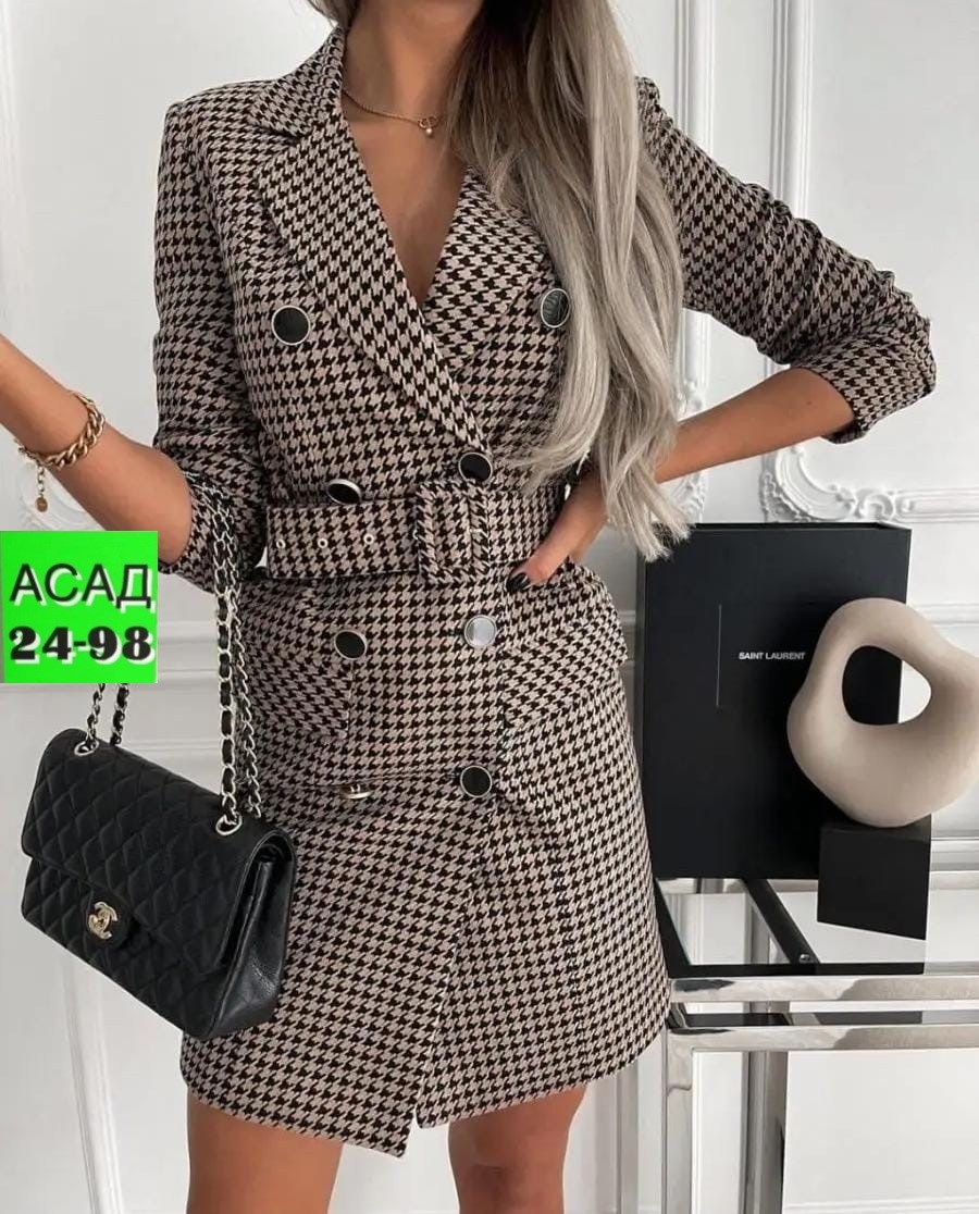 женский длинный пиджак в клетку,платье пиджак в клетку с поясом,платье пиджак в клетку,платье-пиджак,костюм с юбкой