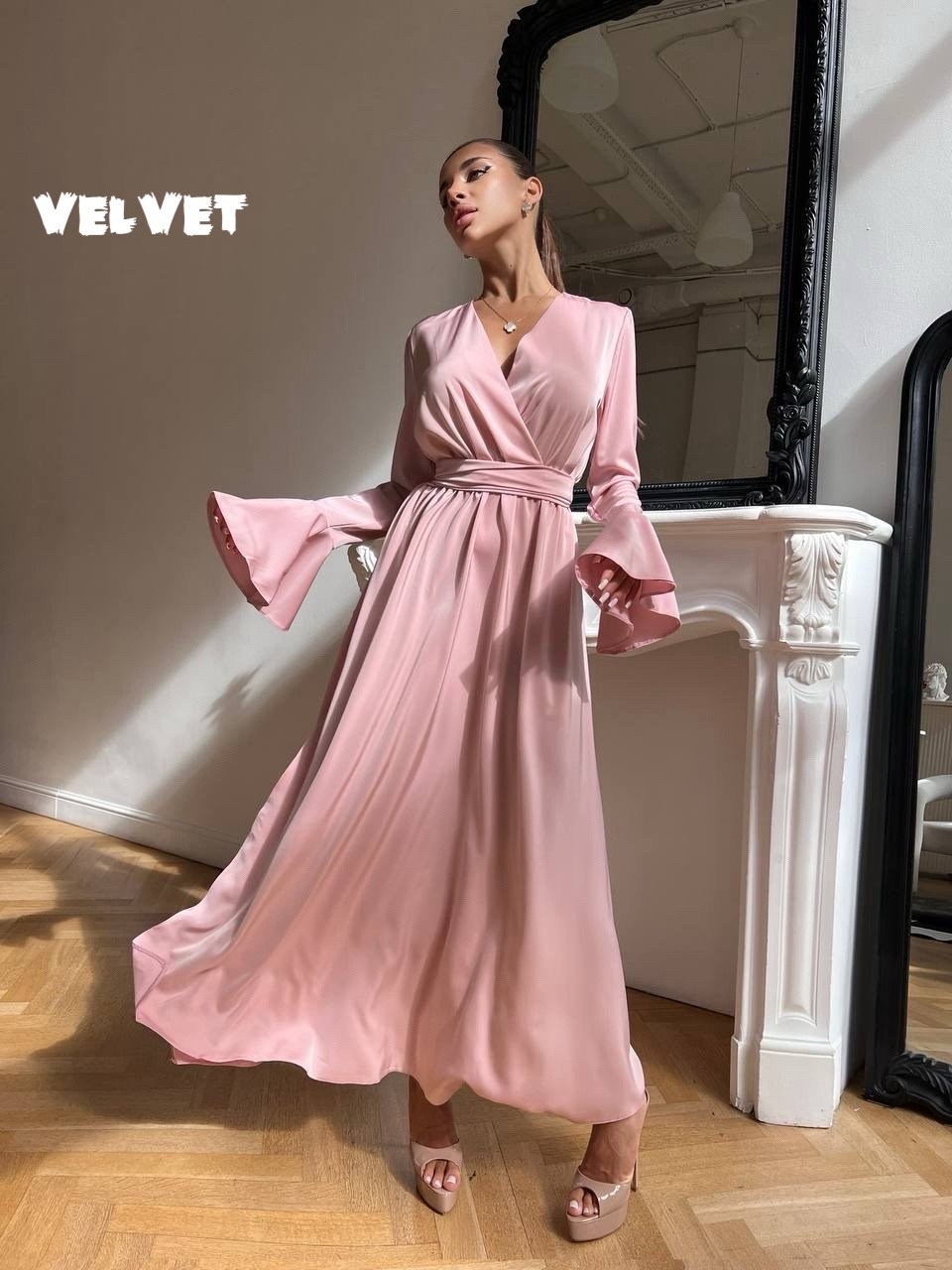 длинное платье с рукавами,атласные платья,длинное платье,платье,шелковое платье в пол