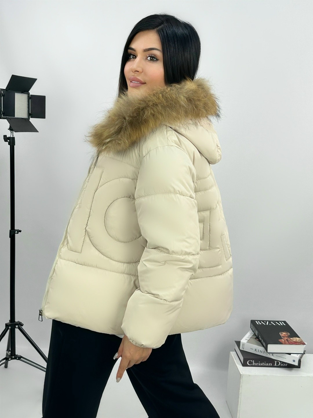 женская зимняя куртка,женская зимняя куртка с капюшоном,зимняя куртка,куртка женская бежевая,женская зимняя куртка короткая