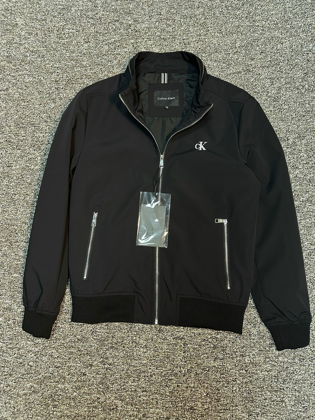 ветровка кельвин кляйн,мужская ветровка calvin klein,куртки демисезонные мужские,мужская куртка,куртка бомбер