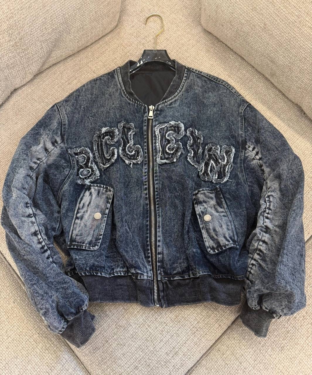 джинсовый бомбер женский,джинсовая куртка,джинсовый бомбер,джинсовая куртка бомбер,куртка женская бомбер