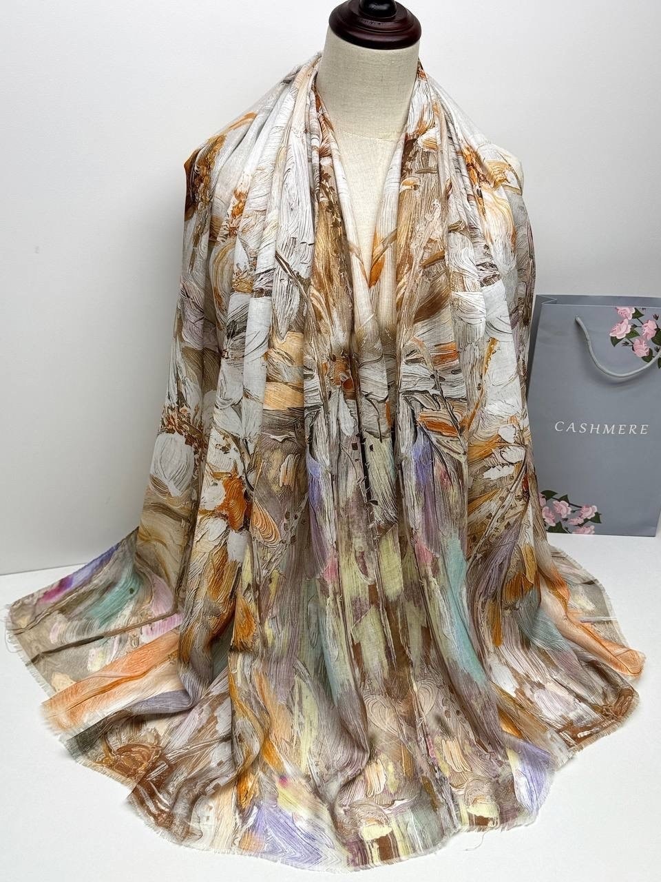 палантин женский,шарф шёлковый,шарфы для женщин,женский шелковый шарф,шарф женский шелковый с принтом