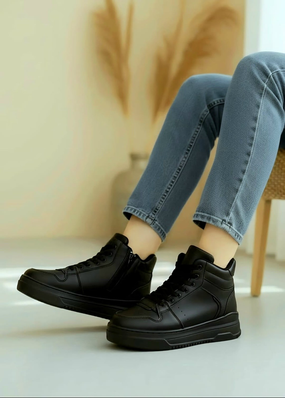 кроссовки женские,,кроссовки женские черные,женские высокие кроссовки,черные кроссовки