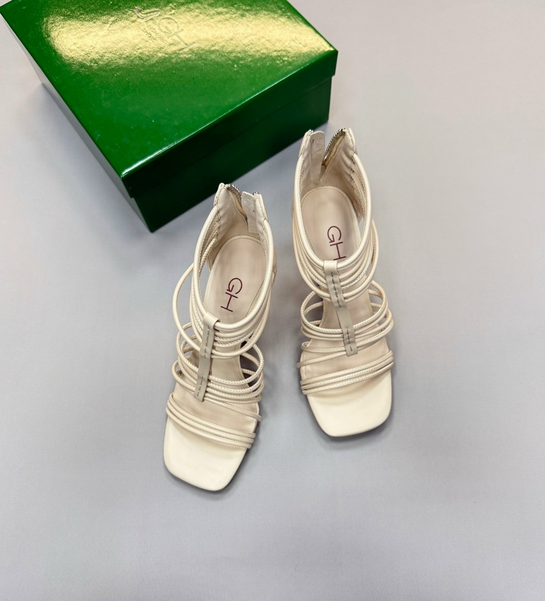 ,босоножки женские,босоножки на каблуках,босоножки,модные босоножки