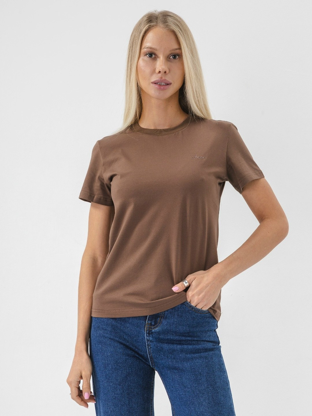 футболки женская,базовая однотонная женская футболка,базовая футболка женская,коричневая футболка женская,футболки для женщин