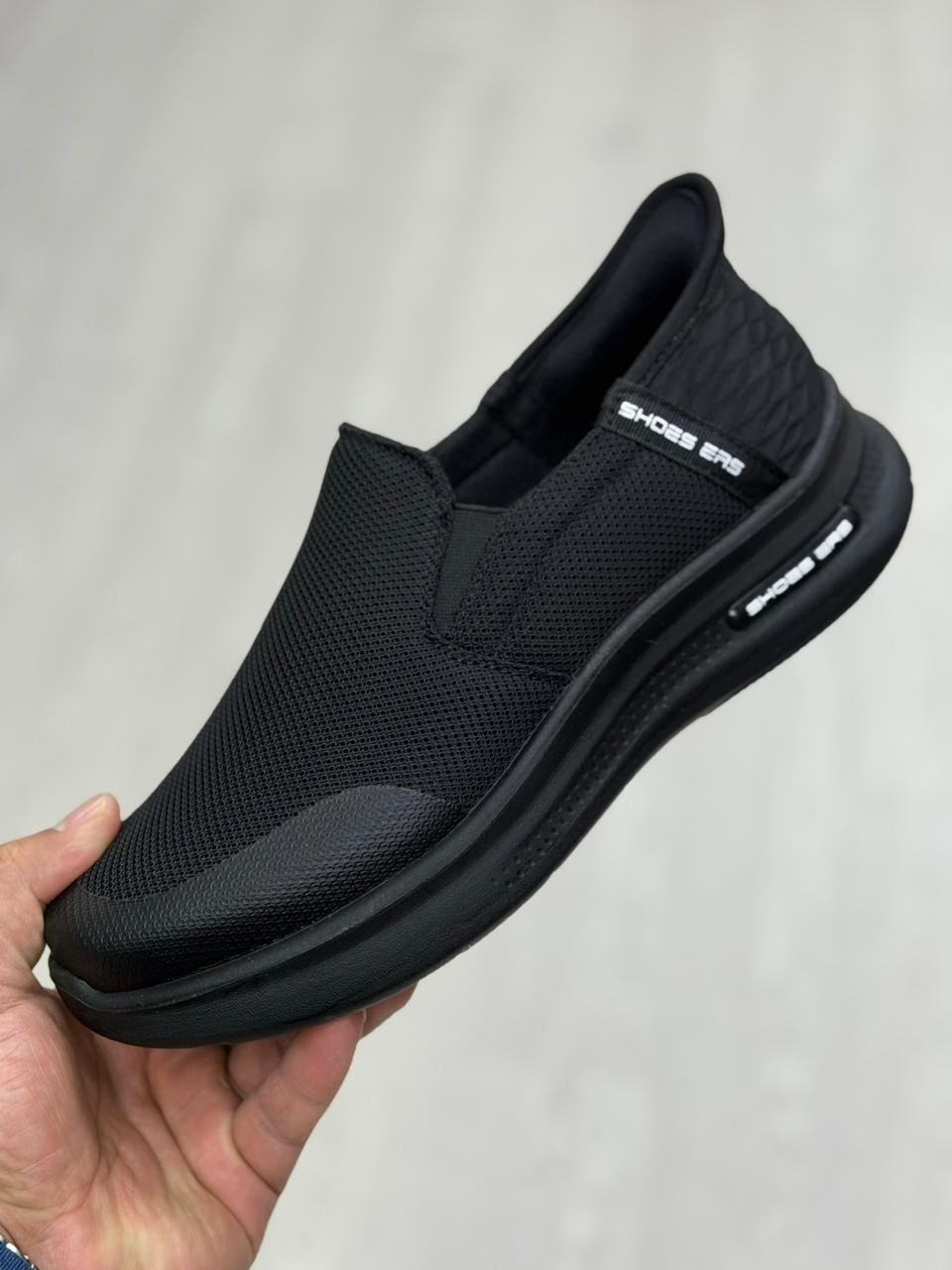 ,спортивная , повседневные,кроссовки повседневные,слипоны скетчерс