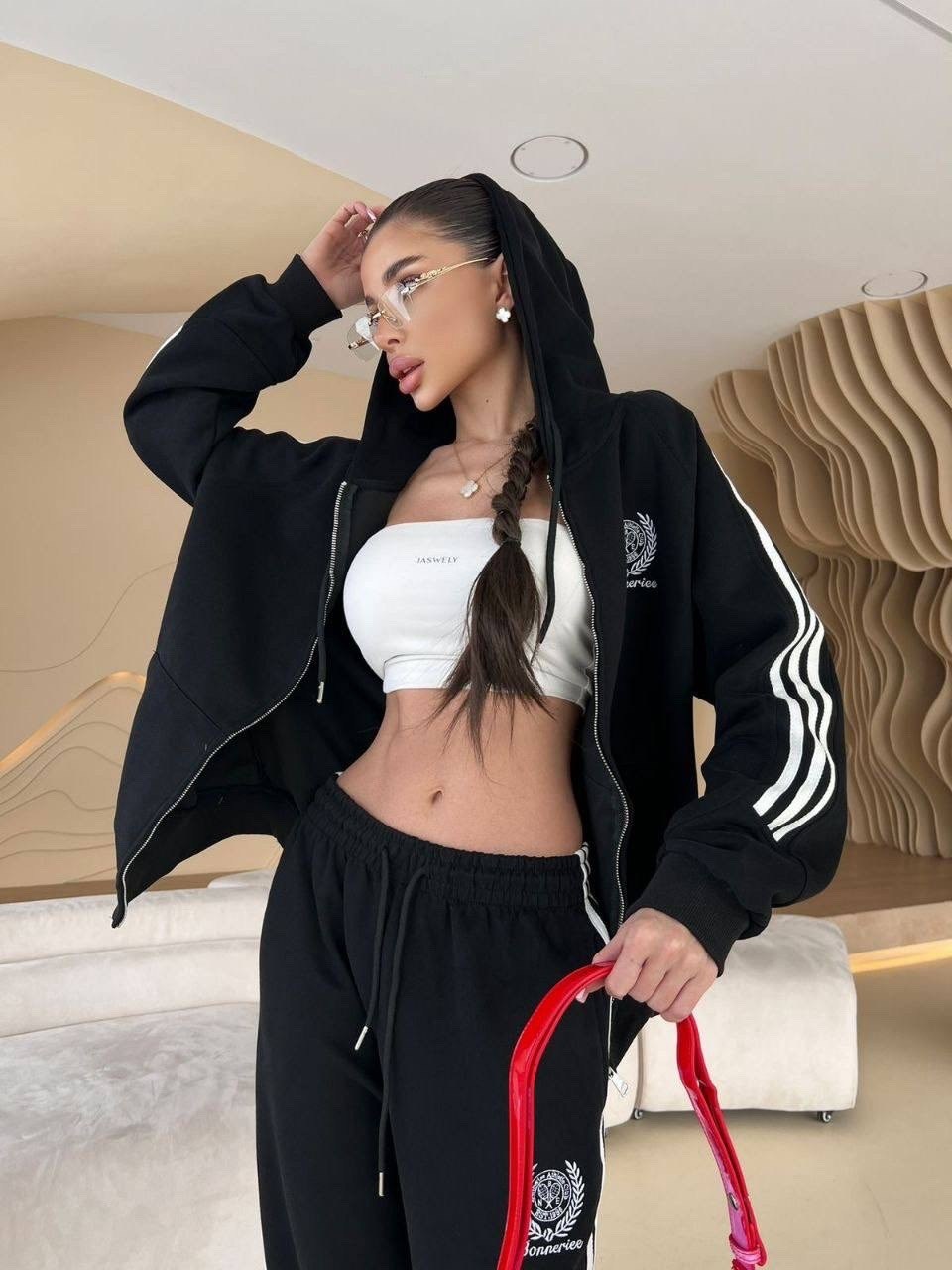 спортивный костюм женский,костюм спортивный,стильные костюмы,женский костюм,шикарный костюм