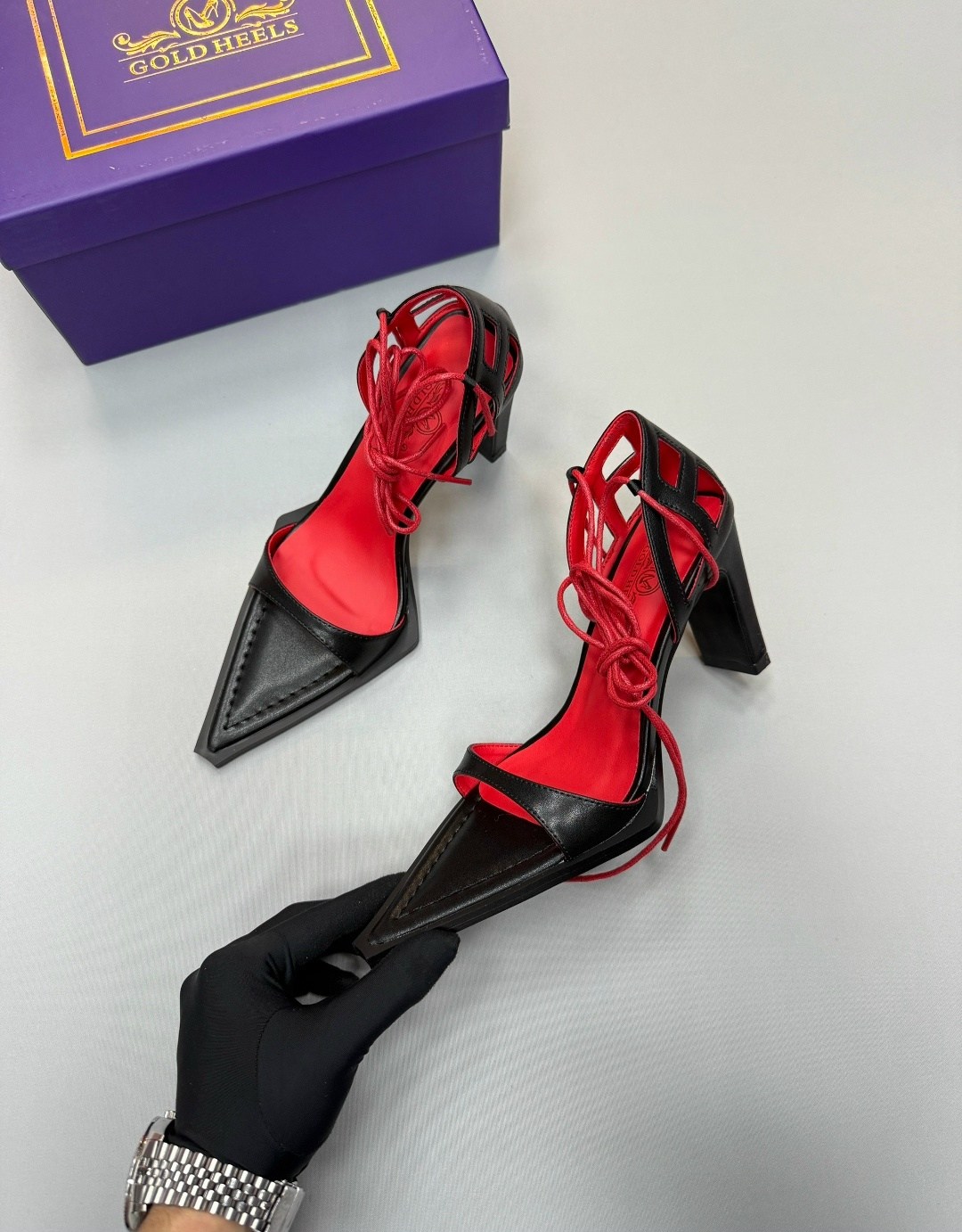 ,босоножки стильные,босоножки на каблуках,босоножки с ремешками,женские босоножки