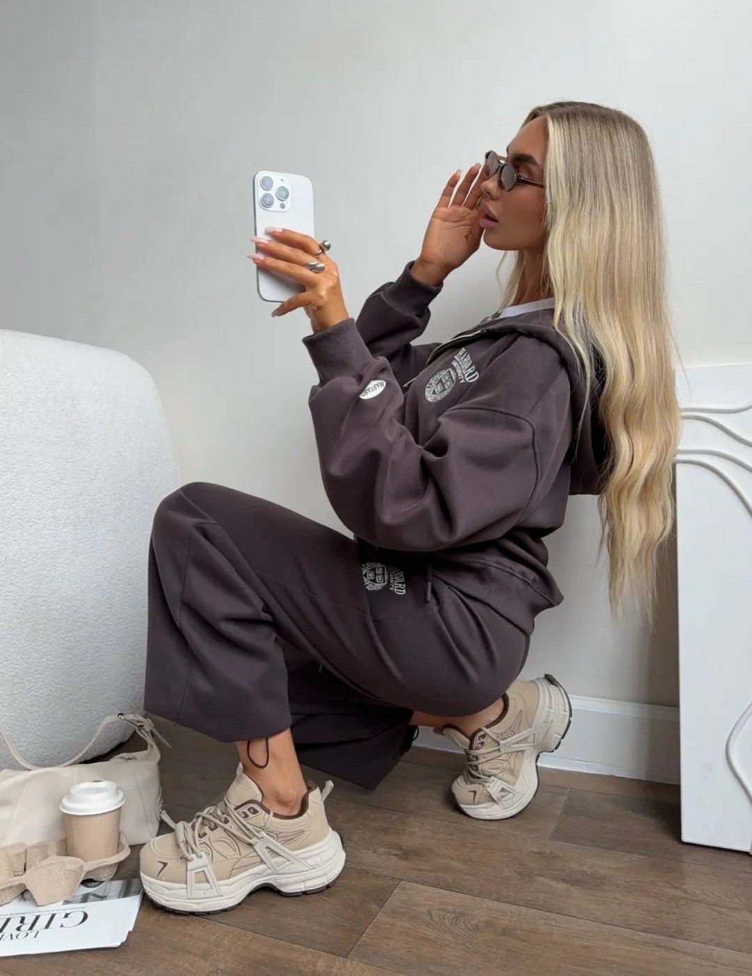 женские кроссовки,кроссовки бежевые,массивные кроссовки,женские массивные кроссовки,спортивная