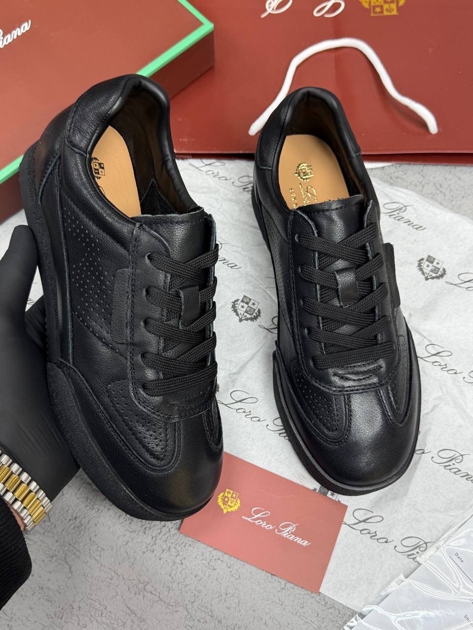 ,кожаные кроссовки мужские,мужские кроссовки,роберто кавалли  мужская,кожаные кроссовки