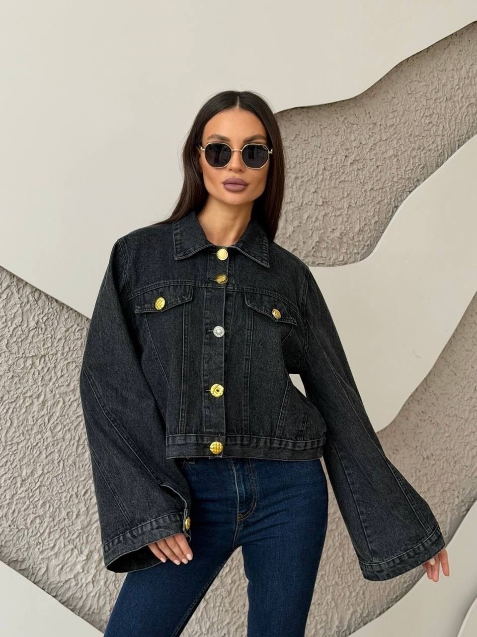 джинсовая куртка,джинсовая куртка женская,мода стиль,одежда стильная