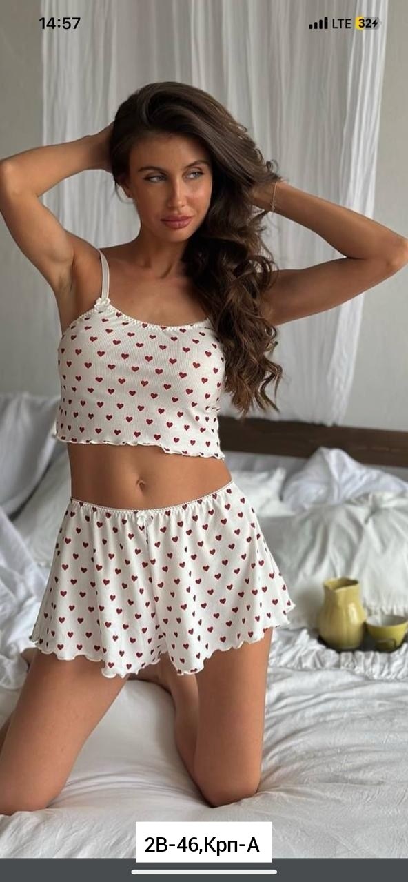 женская пижама,пижама женская с шортами с сердечками,пижама женская с шортами и топом с сердечками,пижама комплект,пижама для женщин