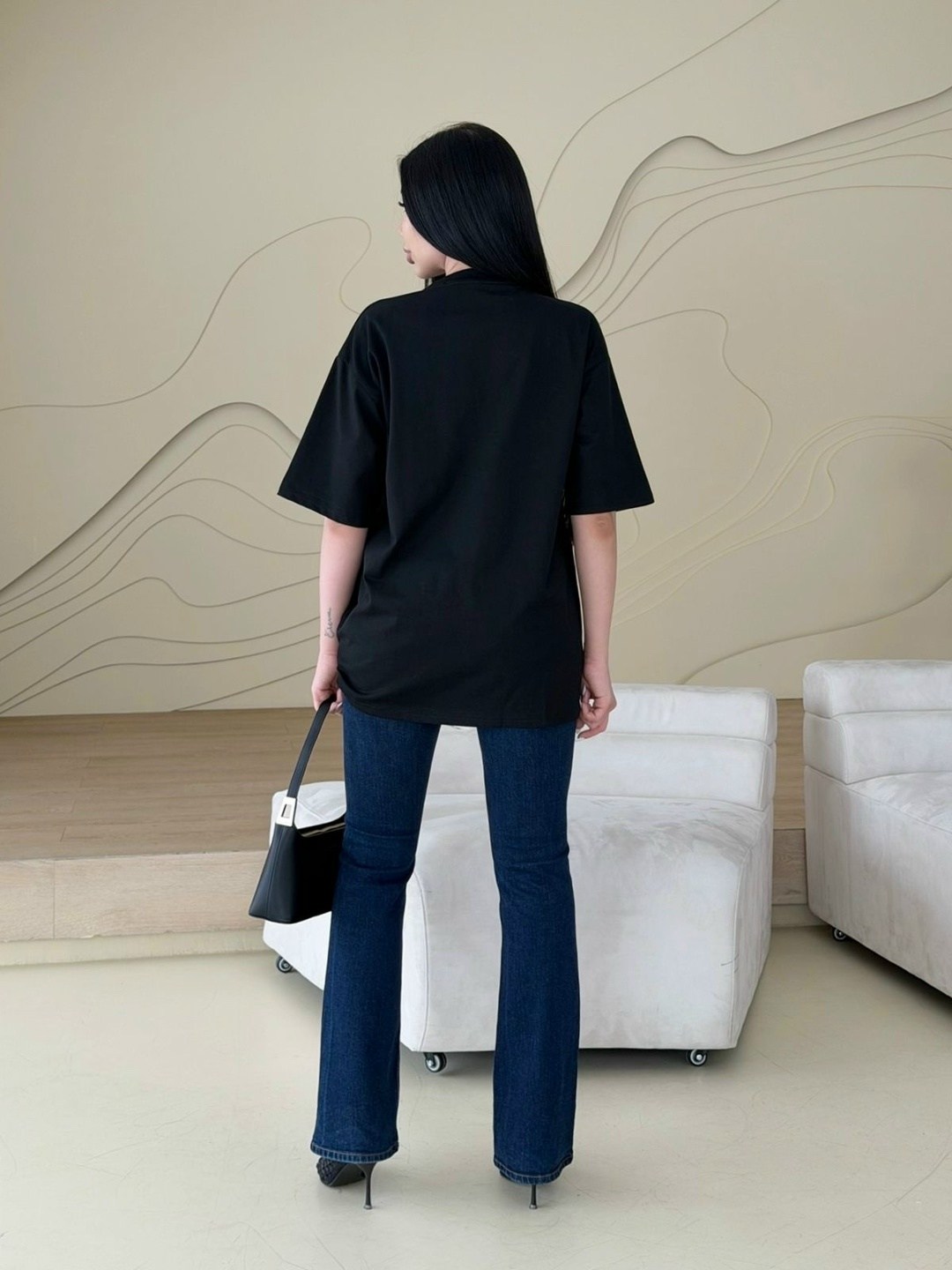 женская футболка,футболки модные,черная футболка женская,футболка женская базовая