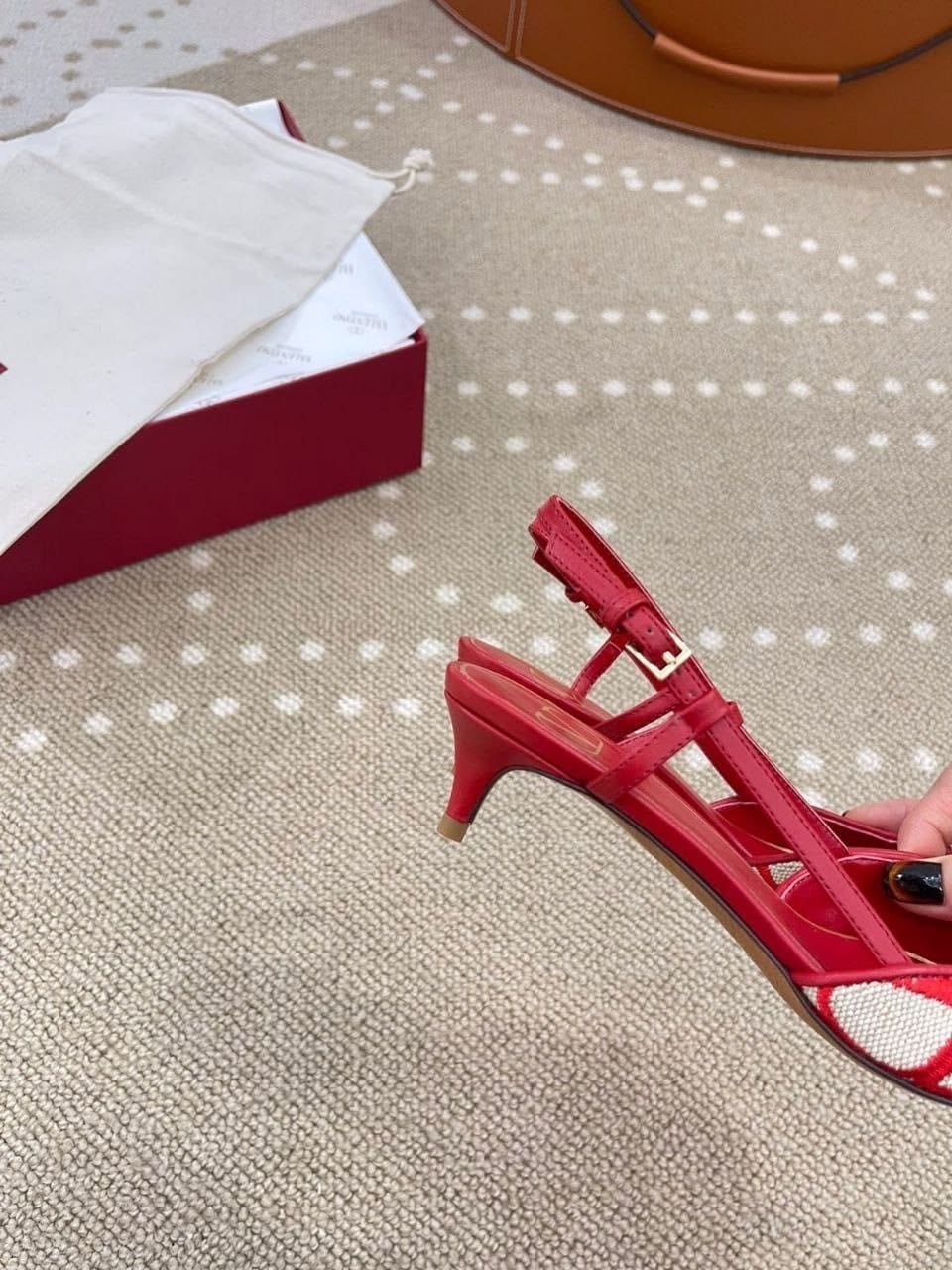 лодочки валентино,valentino туфли,valentino туфли valentino,босоножки valentino,босоножки стильные