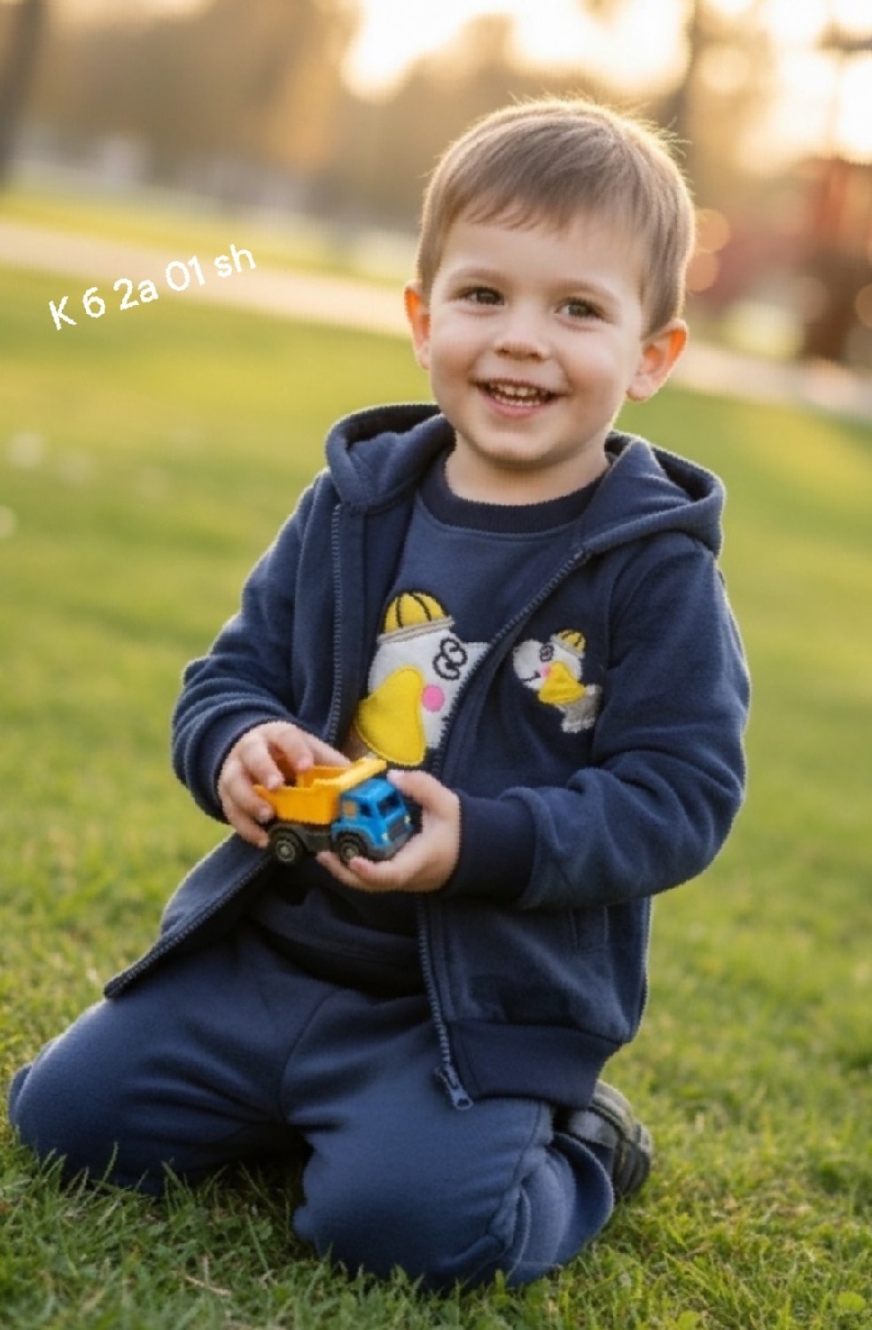 костюм на флисе,костюм тройка детский,костюмчик,детские костюмы,костюм детский