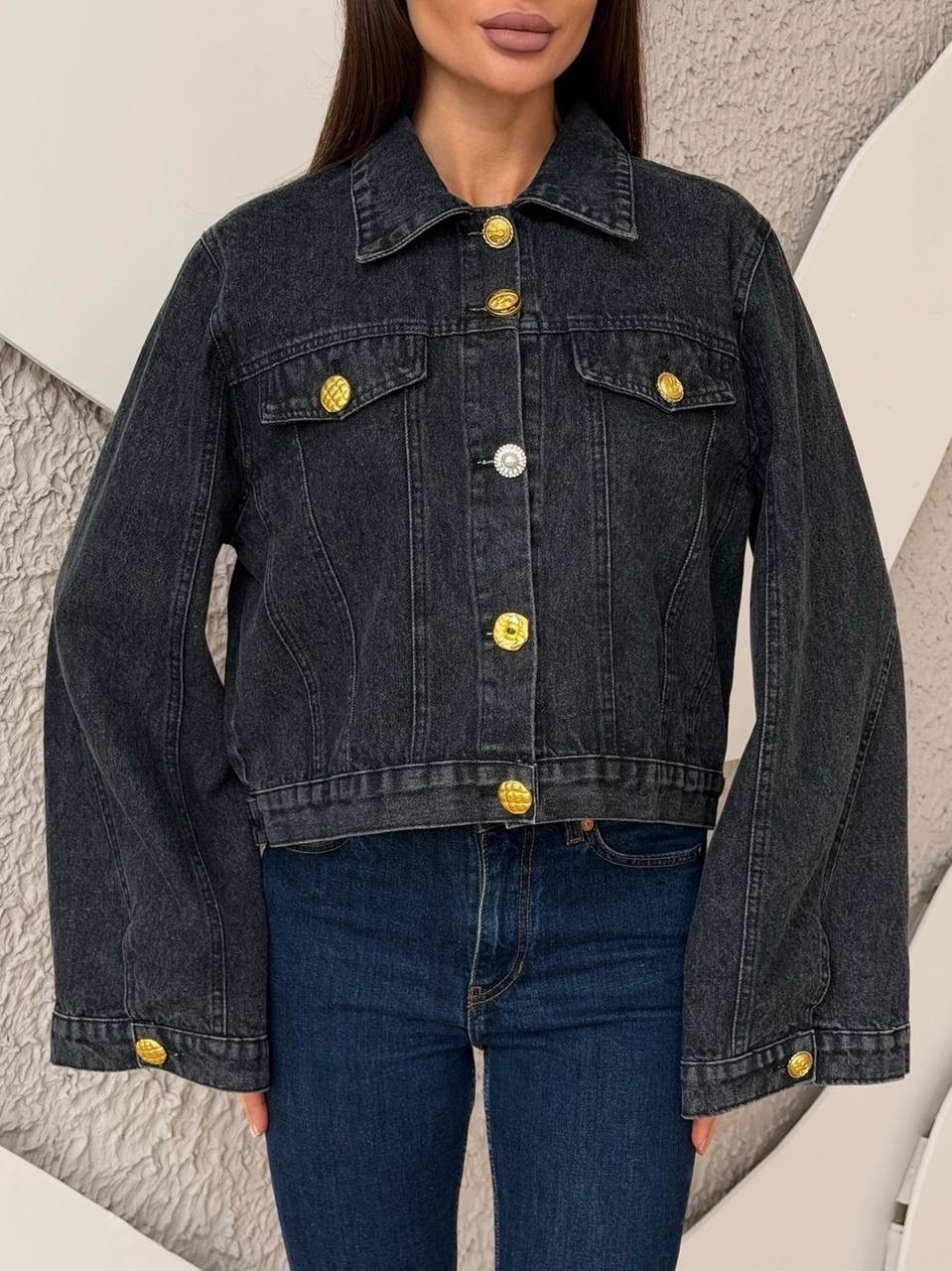 джинсовая куртка,джинсовая куртка женская,мода стиль,одежда стильная