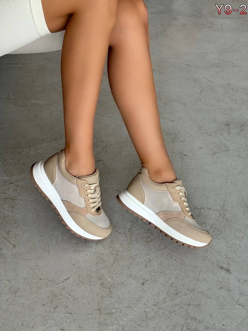 кроссовки женскиe,,черные женские кроссовки,кроссовки для женщин,кроссовки стильные