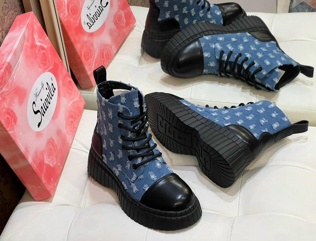 ботинки женские,ботинки модные,,женская ,полуботинки женские на танкетке