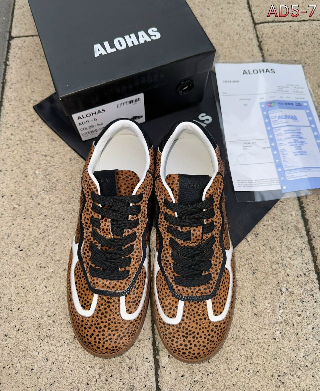 ,кроссовки брендовые,женские кроссовки,модные кроссовки, кроссовки