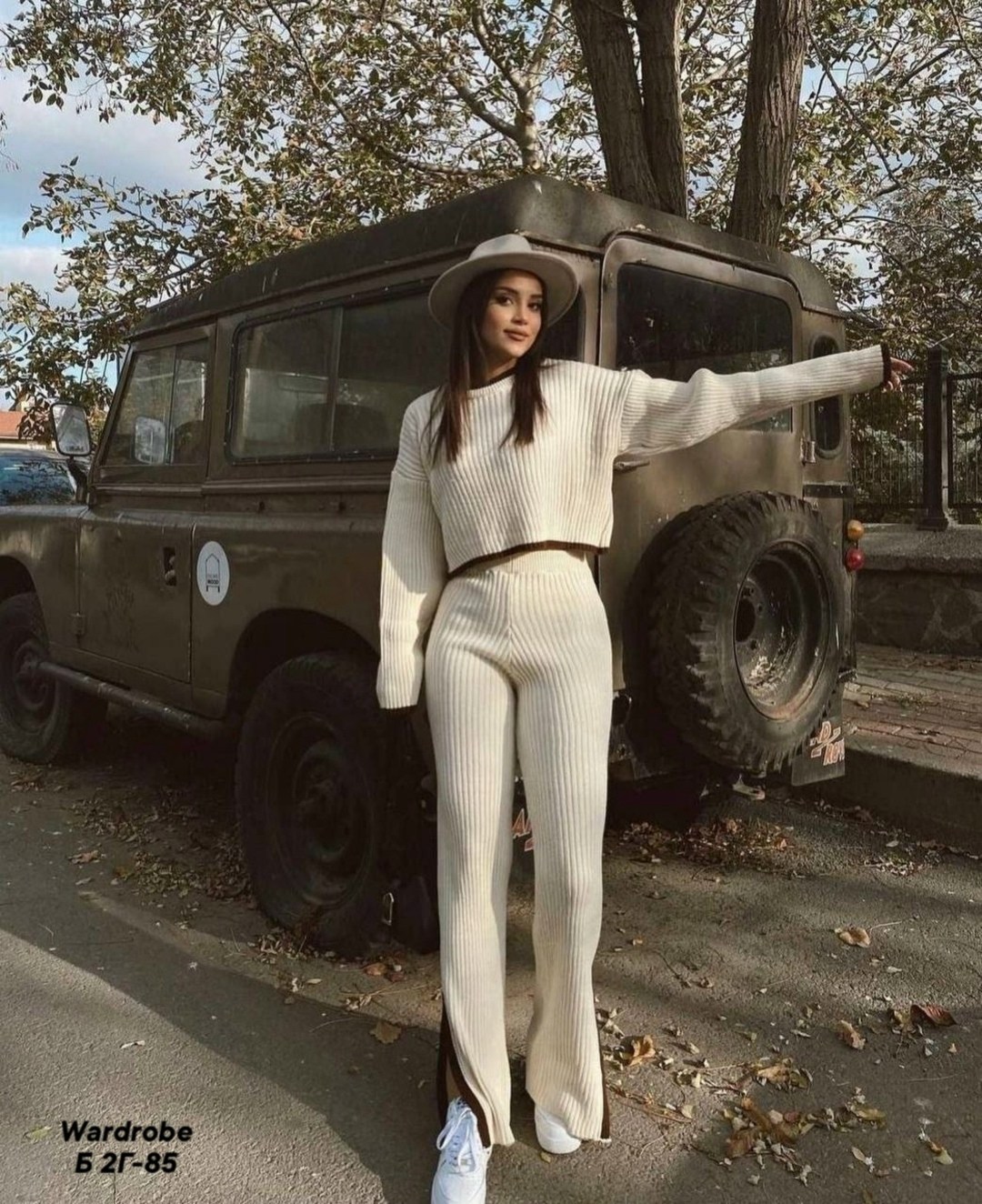 повседневный вязаный костюм,костюм двойка лапша,вязаные костюмы,костюм с брюками,костюм женский