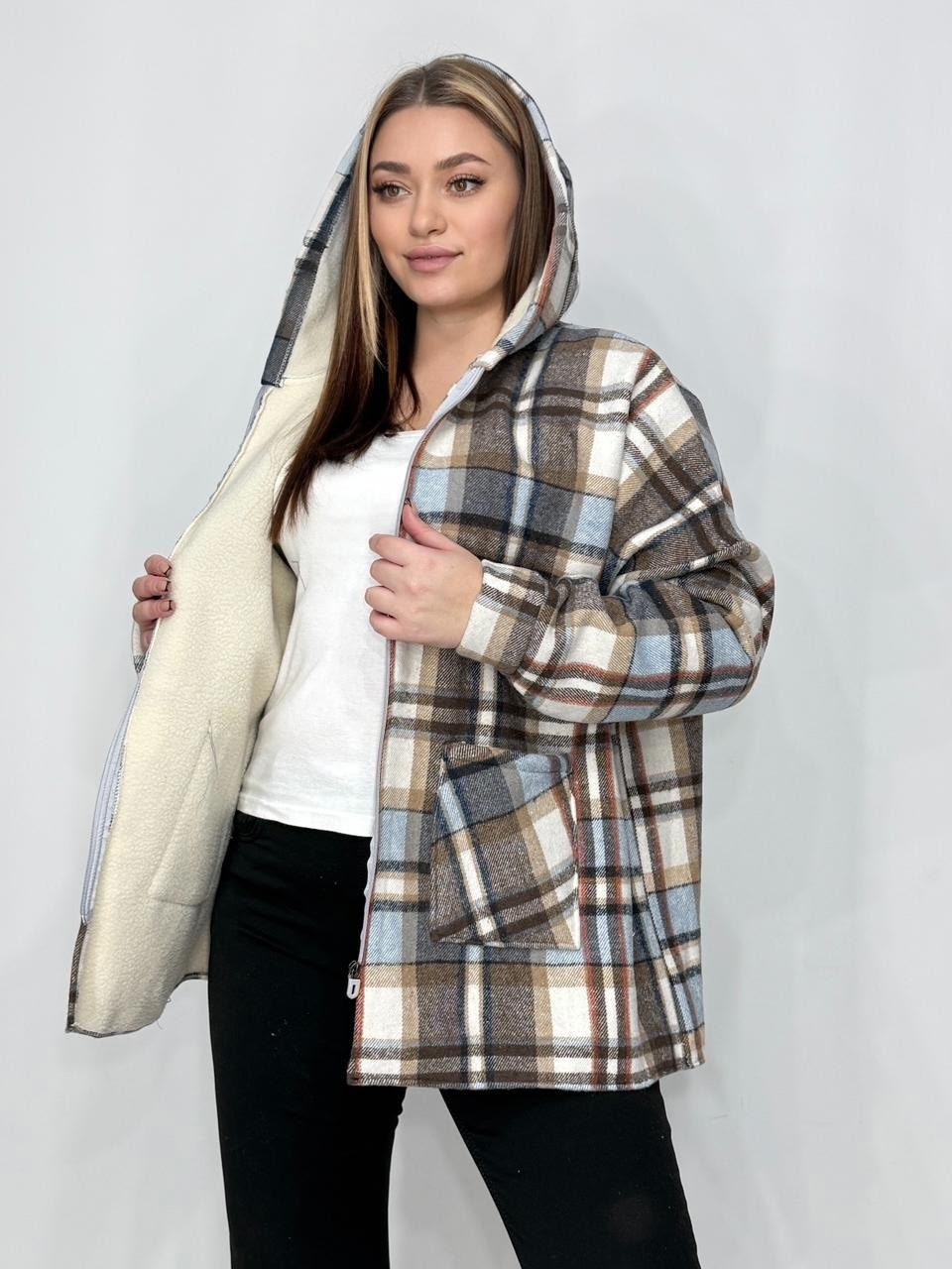 теплая рубашка оверсайз в клетку с капюшоном,рубашка в клетку с капюшоном,рубашка оверсайз в клетку с капюшоном,рубашка женская теплая,теплая рубашка