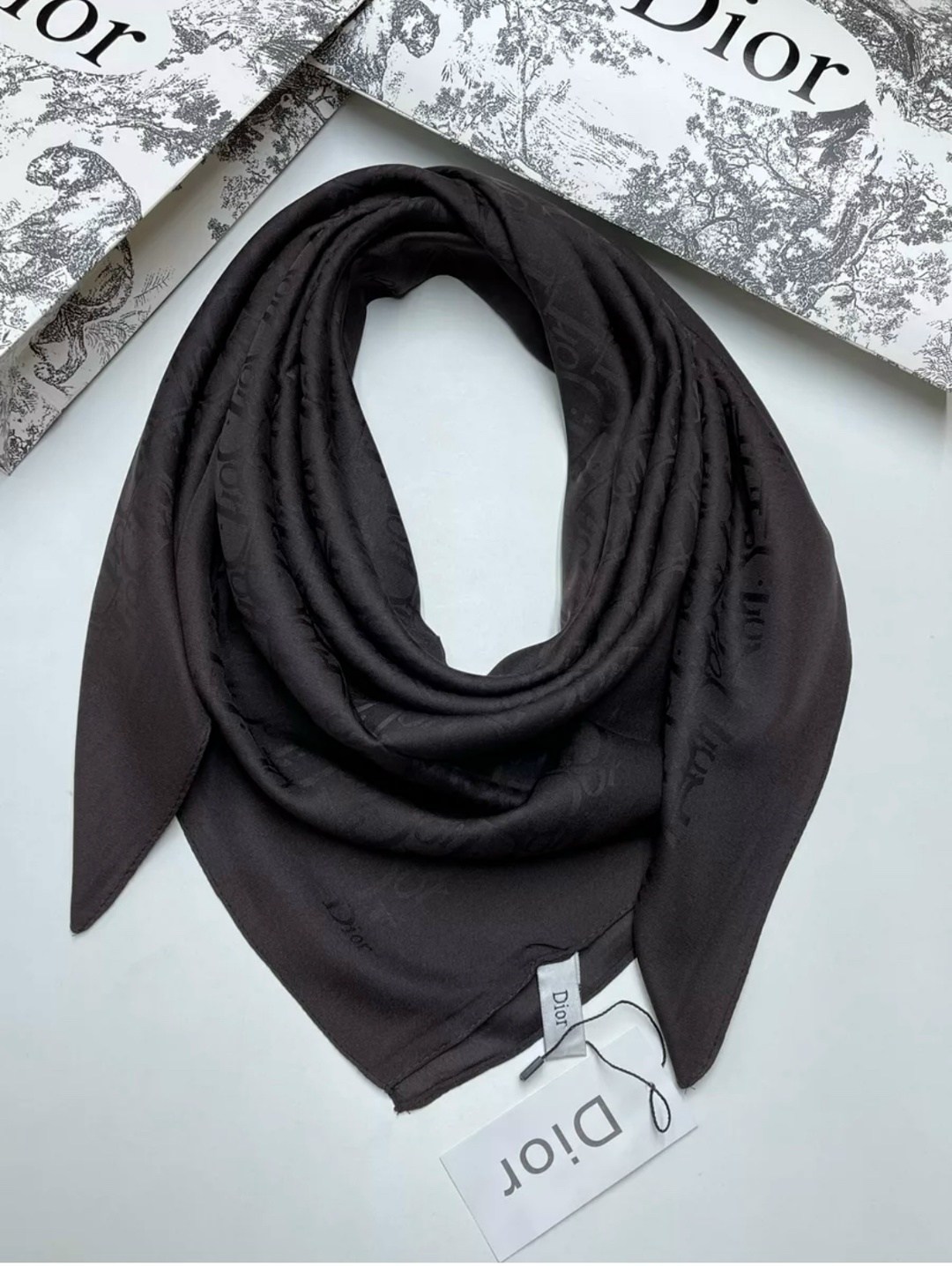 платок шелковый женский диор,брендовый платок,платок на шею однотонный,платок шелковый однотонный,шелковый платок шанель