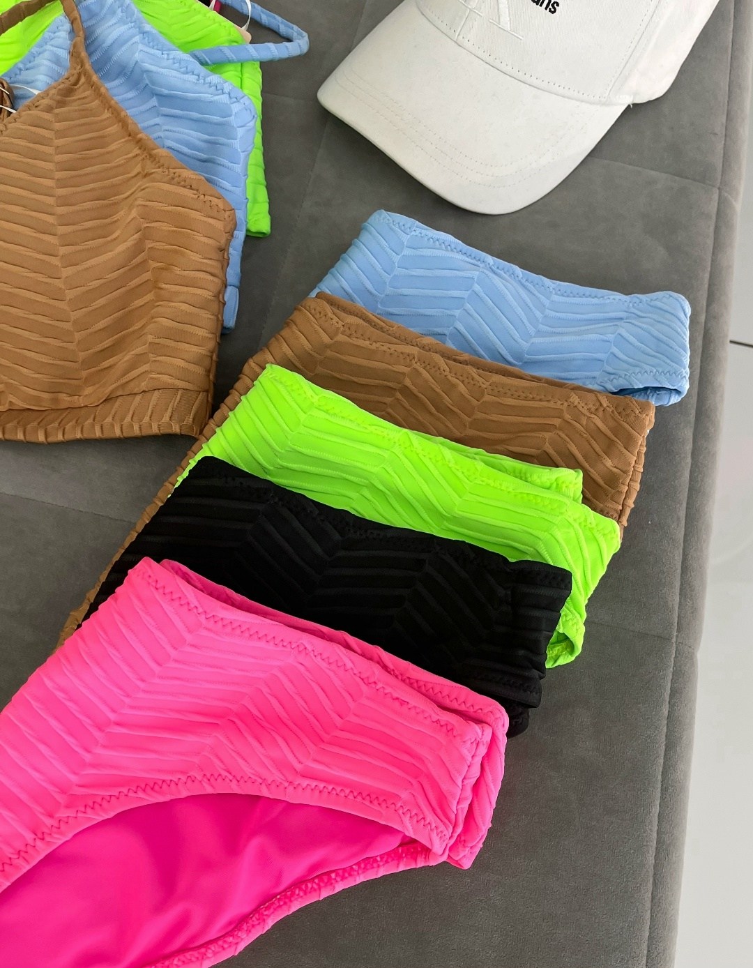 комплект женского нижнего белья,комплект нижнего белья,нижнее белье комплект топик,комплект белья женский,нижнее белье комплект спортивный