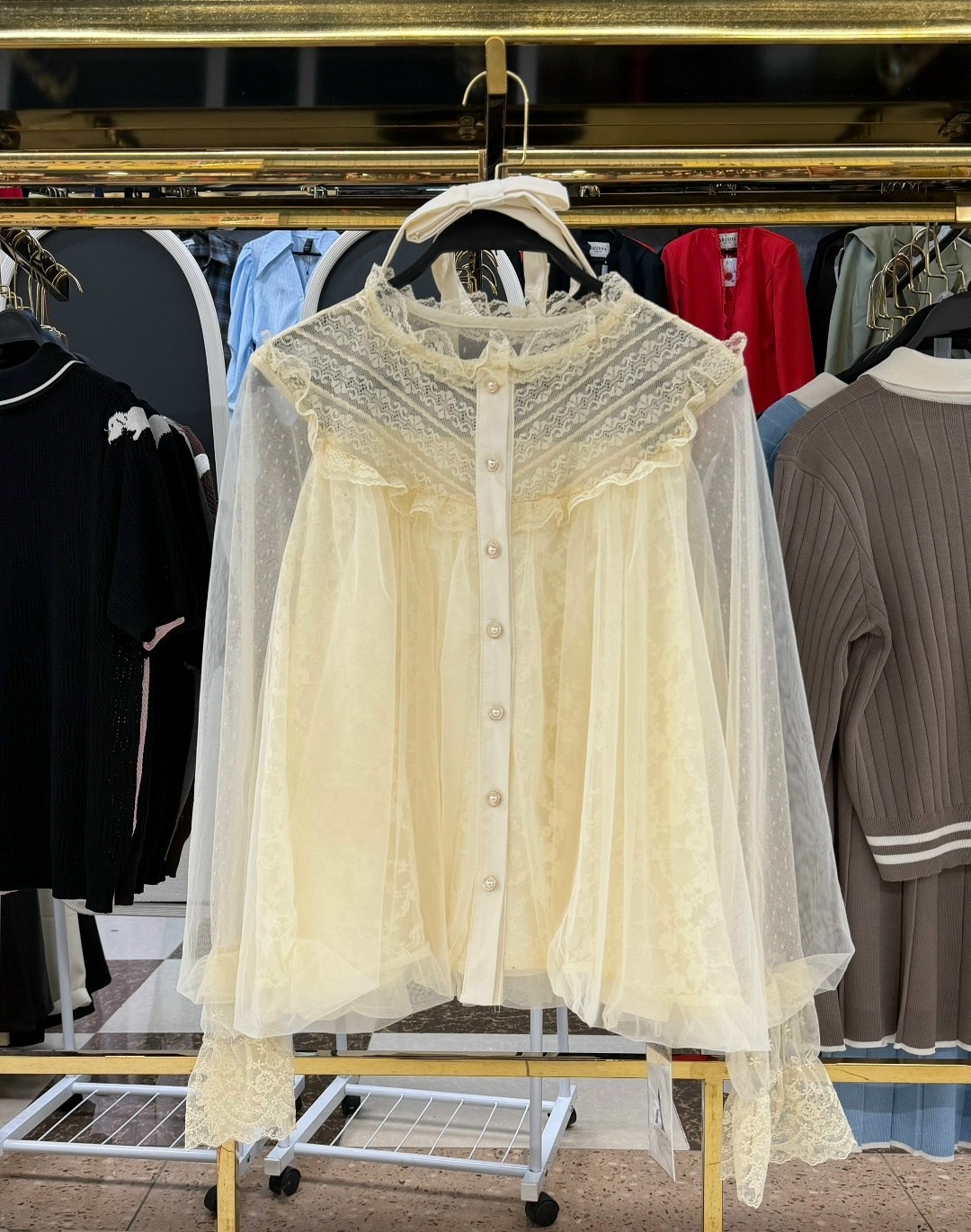 блузка с кружевом,блузка с оборками,кружевная блузка,женская блузка,женская кружевная блузка с воротником-стойкой