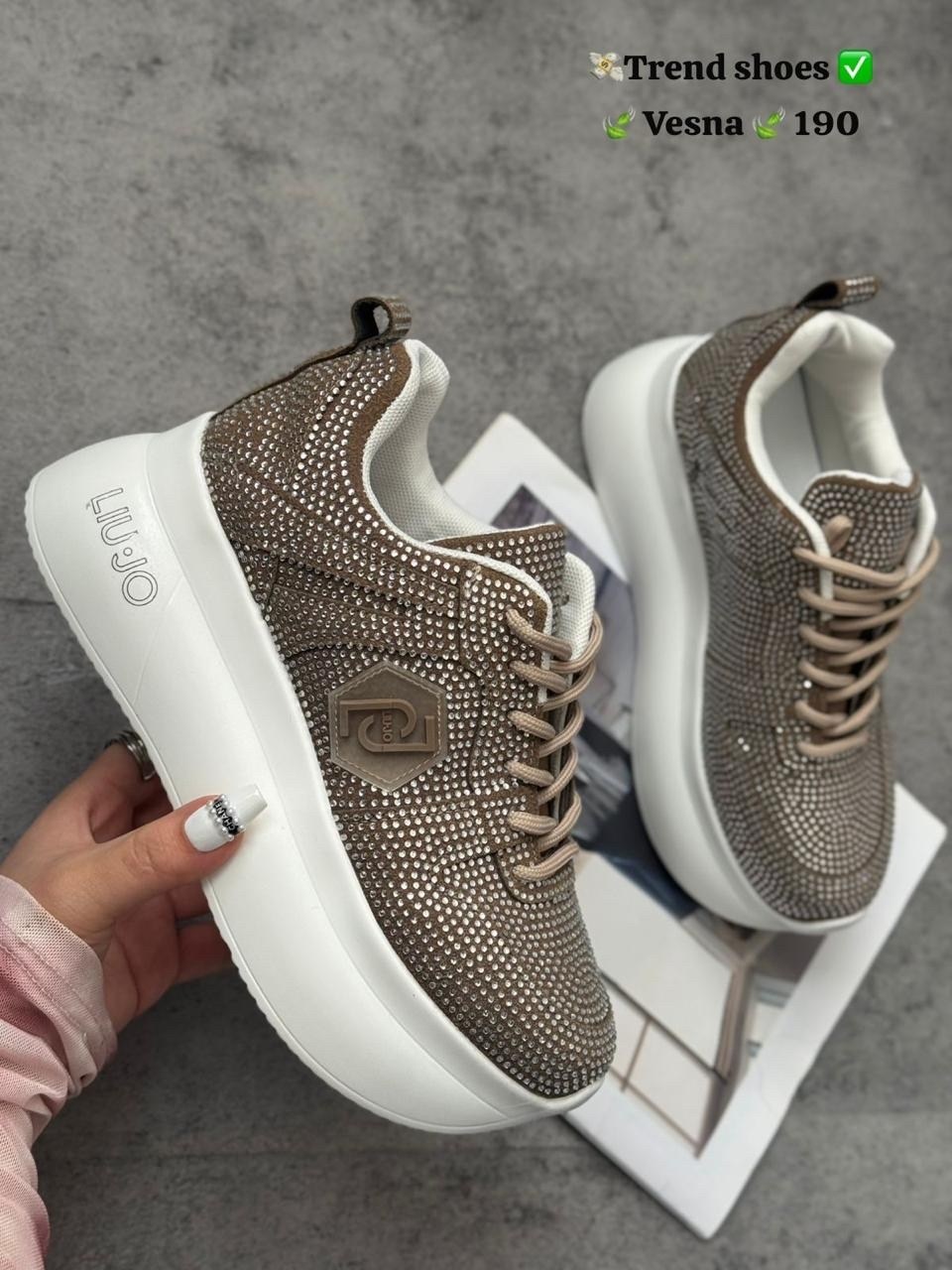 ,женские кроссовки, женская, спортивная,обуви