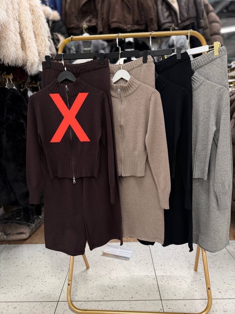 костюм трикотажный,костюм трикотажный женский,вязаный костюм,женский костюм,костюм кашемировый