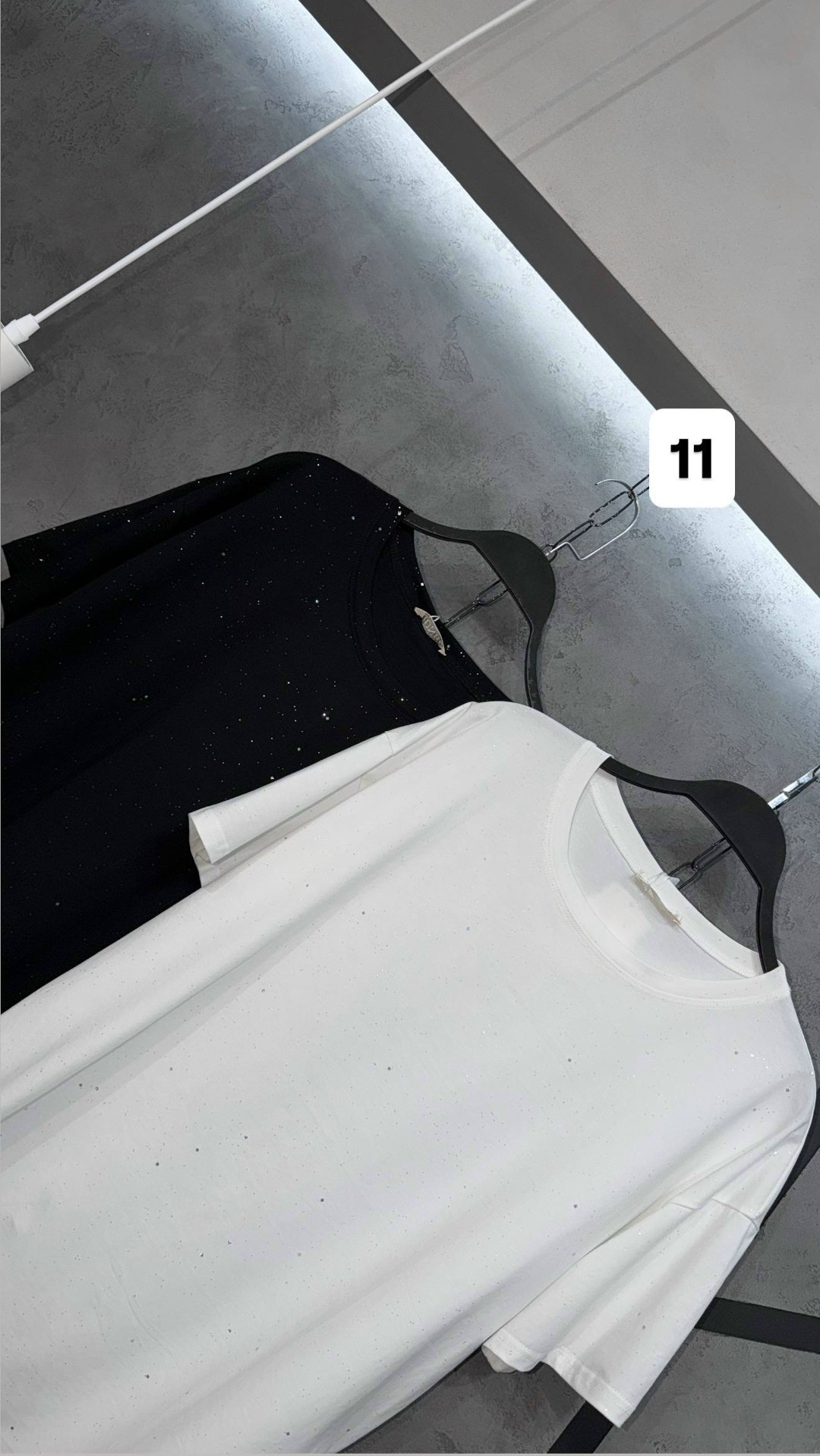 футболка в стразах варенка оверсайз gul brand,женская футболка оверсайз,футболка оверсайз со стразами,футболка со стразами удлинённая оверсайз a&j,футболка женская со стразами оверсайз