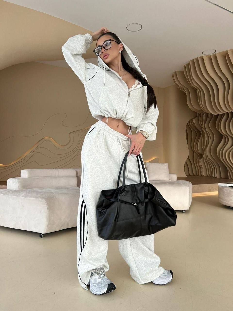 женский спортивный костюм,женский костюм,спортивный костюм,стильные спортивные костюмы,стильные женские костюмы